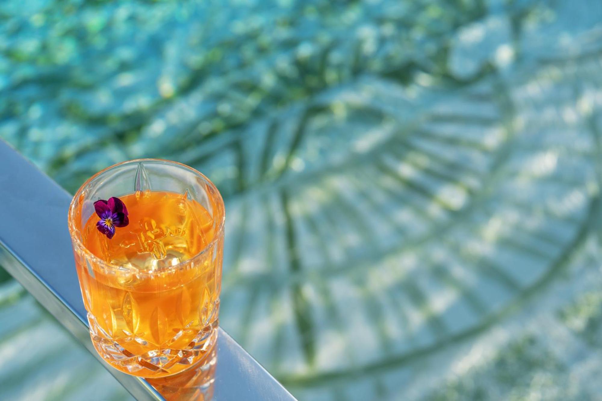 Rosewood Sao Paulo Hotell Exteriör bild A glass of orange liqueur
